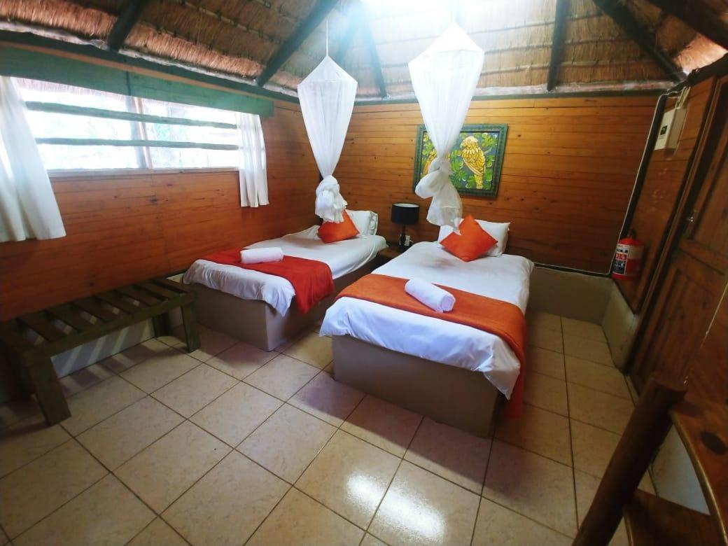 Pumusa Bushcamp Hluhluwe Buitenkant foto