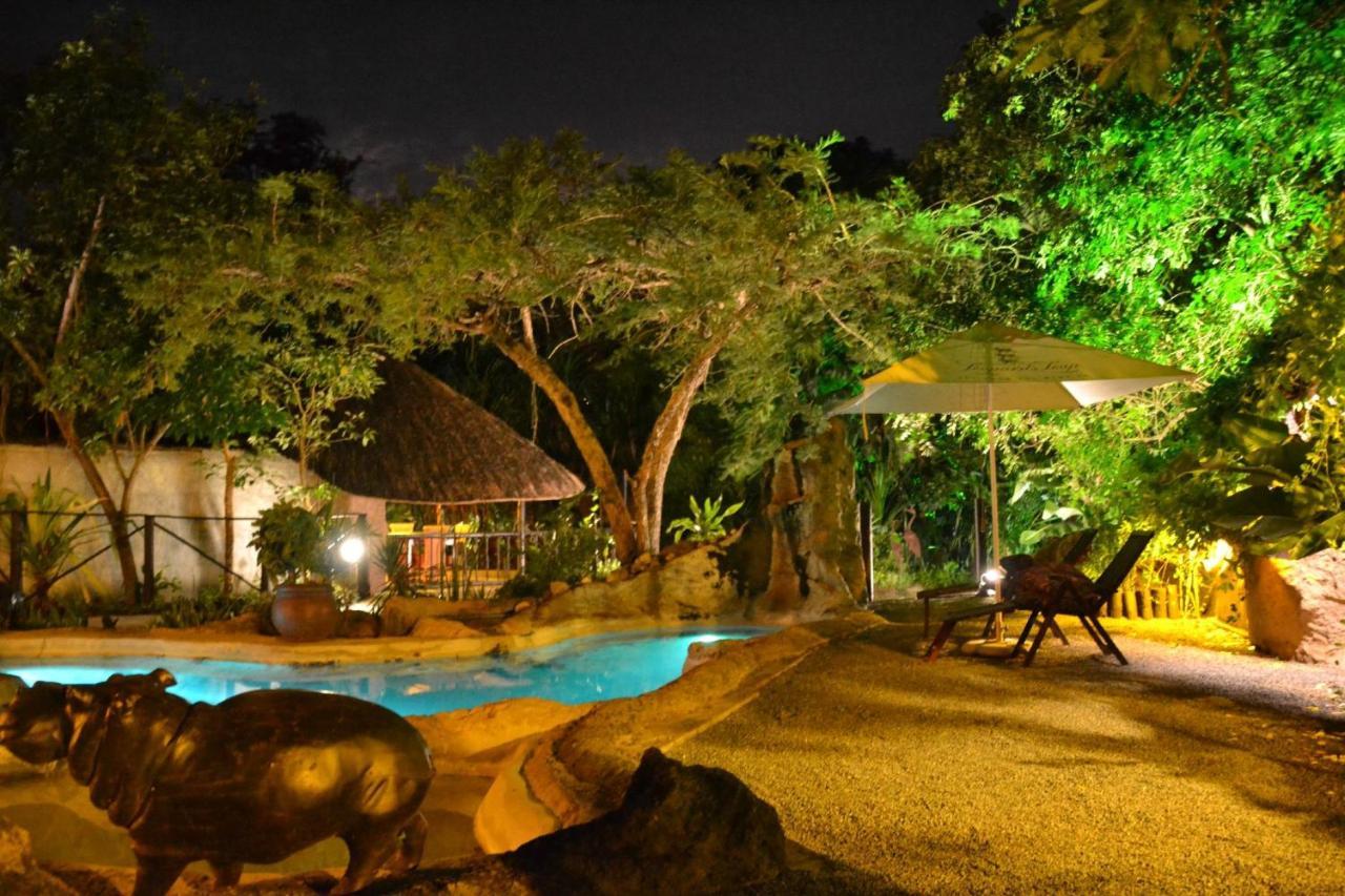 Pumusa Bushcamp Hluhluwe Buitenkant foto