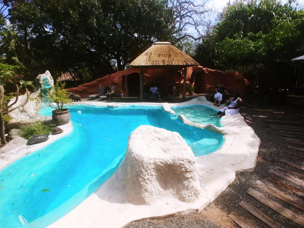 Pumusa Bushcamp Hluhluwe Buitenkant foto